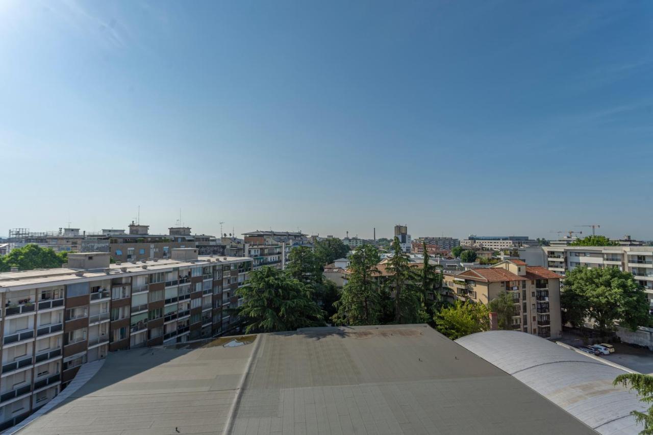 Udine Viale Venezia Huge Red Apartment Buitenkant foto